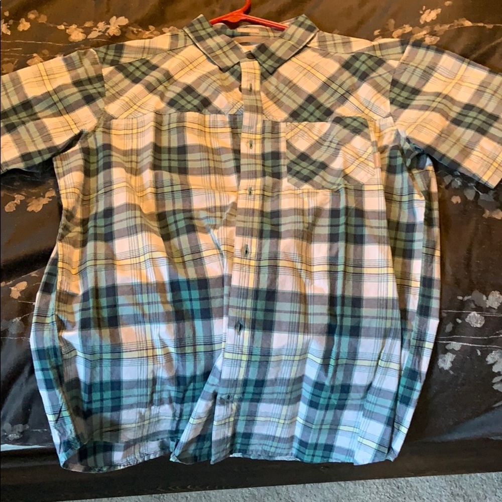 Stylish short sleeve button down